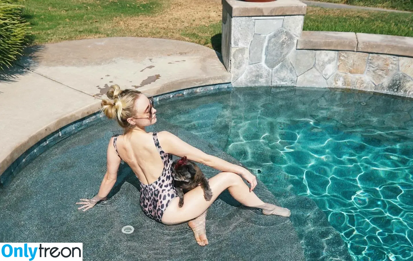 Alessandra Torresani nude photo #0301 (Caprica / alessandratorresani / altorresani)