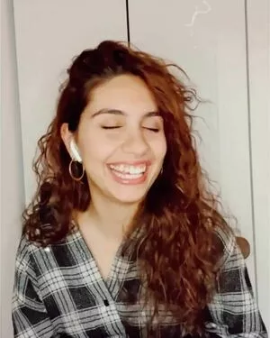 Alessia Cara / 697145310 / alessiacara / alessiasmusic фото голая #0003