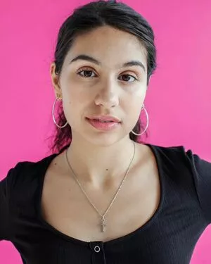 Alessia Cara / 697145310 / alessiacara / alessiasmusic фото голая #0025