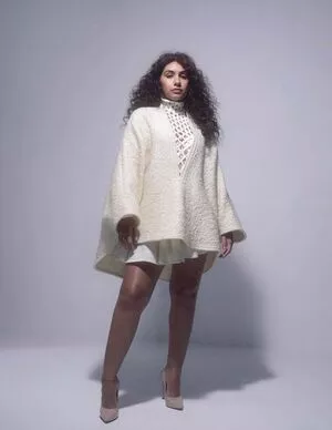 Alessia Cara / 697145310 / alessiacara / alessiasmusic nude photo #0209