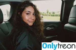 Alessia Cara / 697145310 / alessiacara / alessiasmusic nude photo #0257