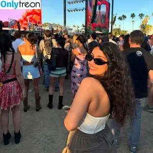 Alessia Cara / 697145310 / alessiacara / alessiasmusic nude photo #0276