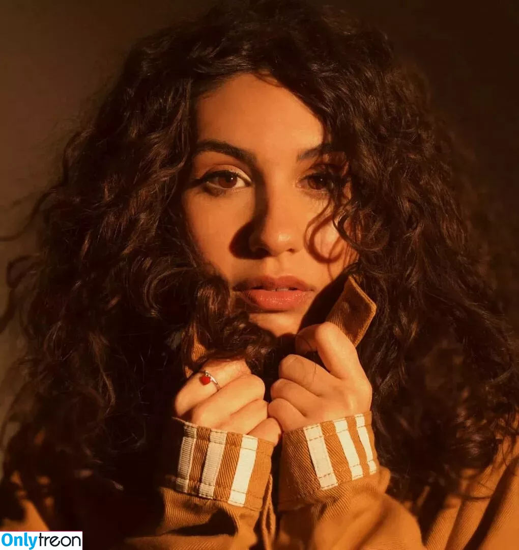 Alessia Cara голая photo #0001 (697145310 / alessiacara / alessiasmusic)