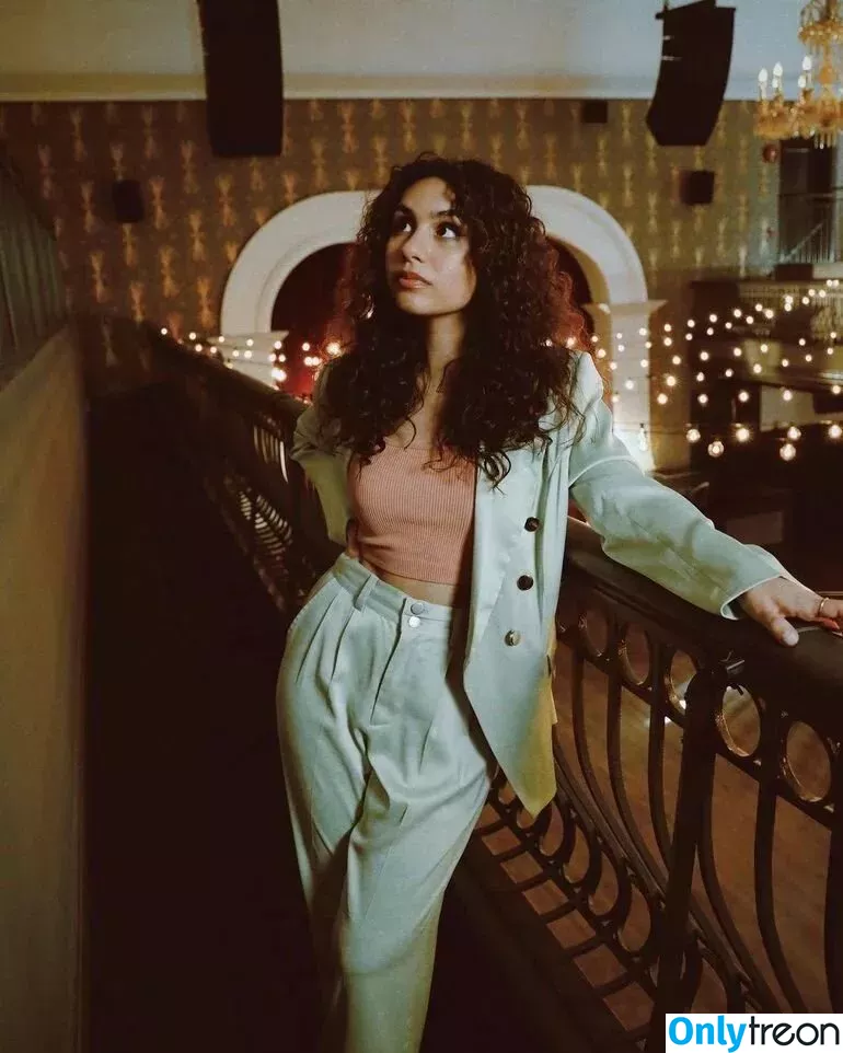 Alessia Cara голая photo #0002 (697145310 / alessiacara / alessiasmusic)