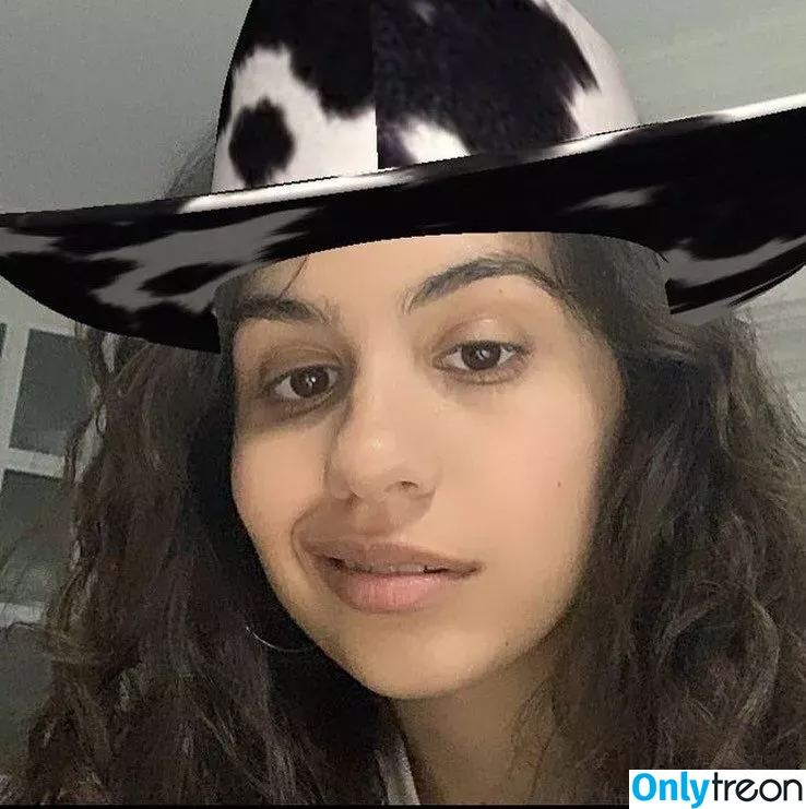 Alessia Cara голая photo #0022 (697145310 / alessiacara / alessiasmusic)