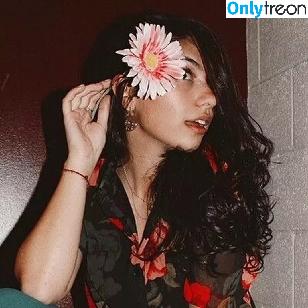 Alessia Cara голая photo #0023 (697145310 / alessiacara / alessiasmusic)