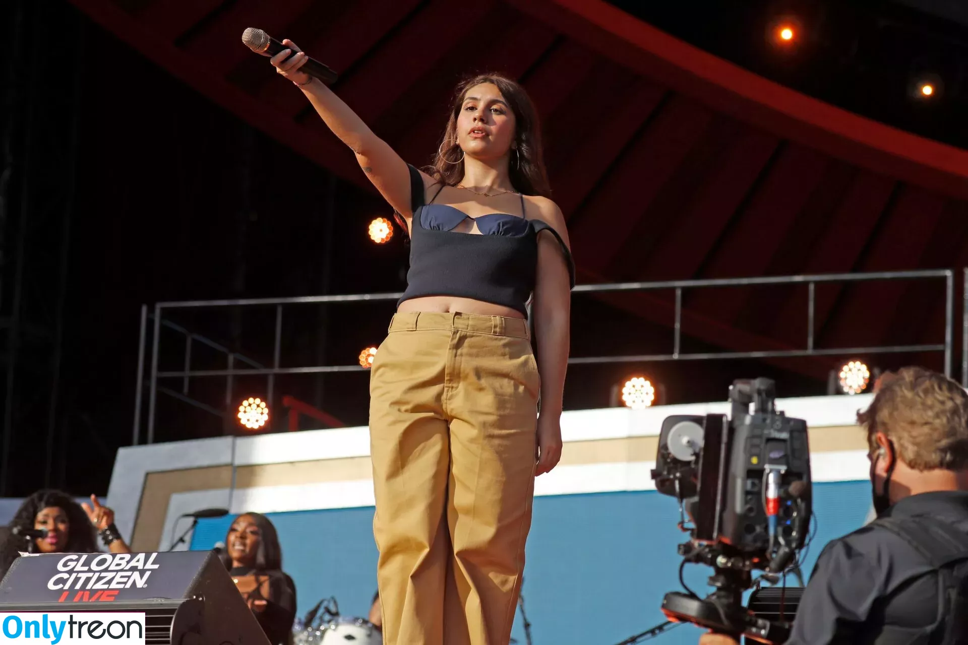 Alessia Cara голая photo #0191 (697145310 / alessiacara / alessiasmusic)