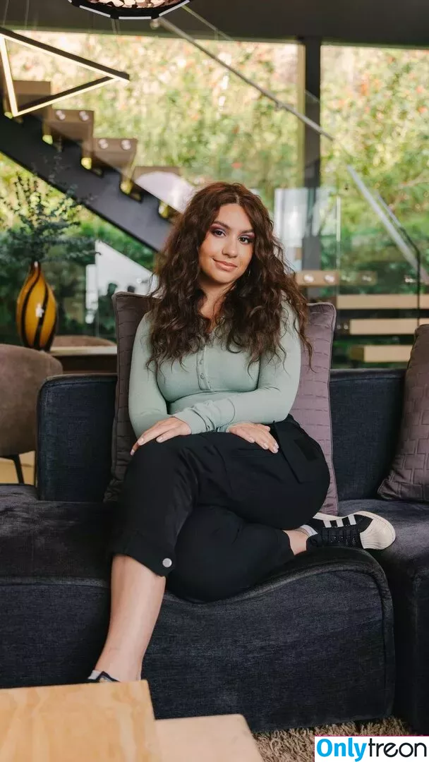 Alessia Cara голая photo #0193 (697145310 / alessiacara / alessiasmusic)