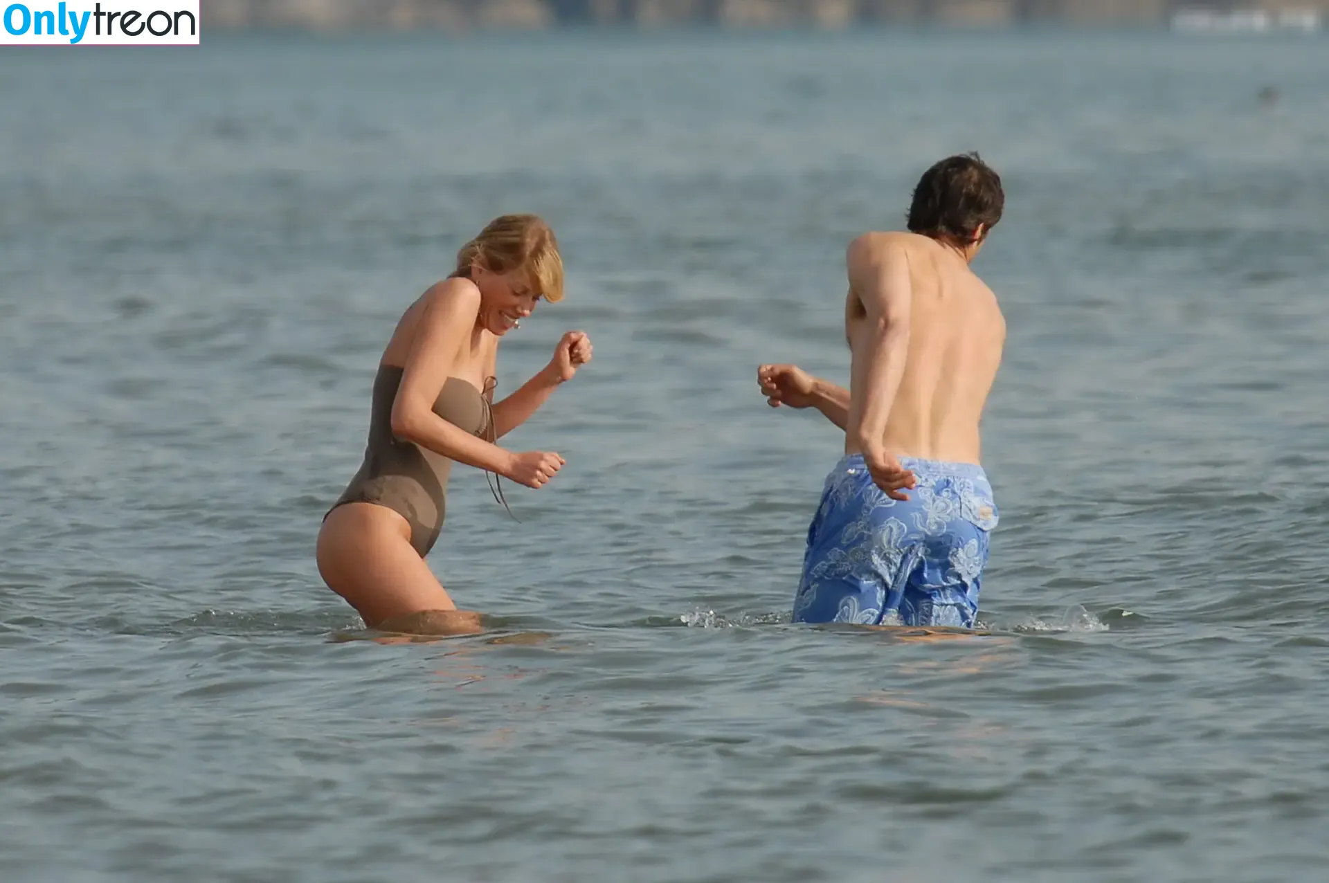 Alessia Marcuzzi nude photo #0190 (alessiamarcuzzi)