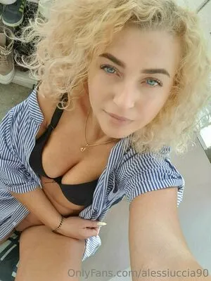 alessiuccia90 / alessiuccia__90 фото голая #0003