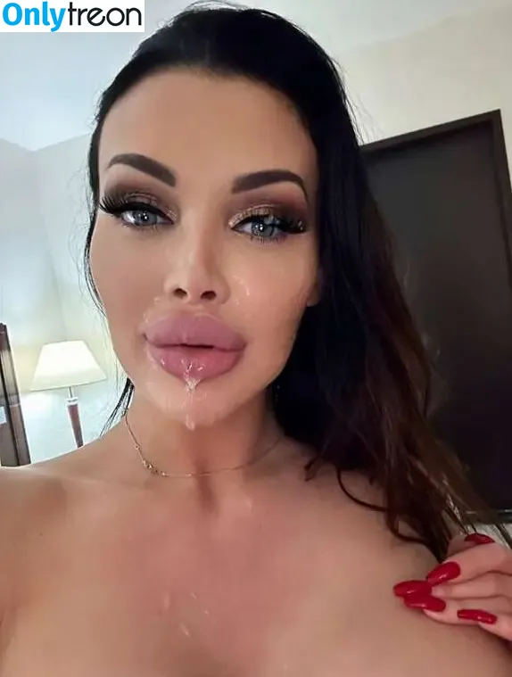 Aletta Ocean nude photo #1691 (ALETTAOCEANXXXX / alettaoceanofficial1)