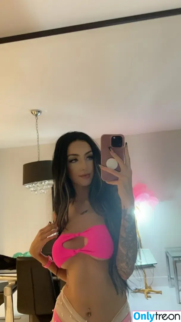 Alex Ava nude photo #0005 (Alexoava / alexoavaa)