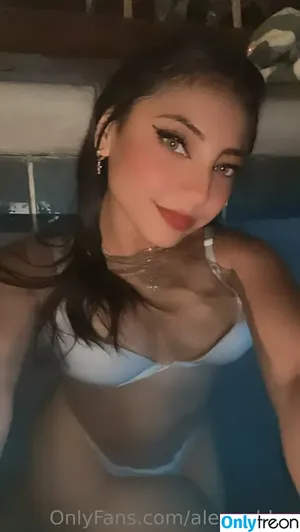 alex.is.amzing / alex.is.amzing2 nude photo #0008