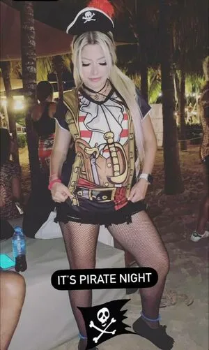 Alexa Bliss / WWE / alexa_bliss_wwe_ / alexafansite фото голая #0511