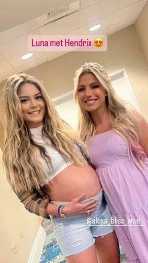 Alexa Bliss / WWE / alexa_bliss_wwe_ / alexafansite фото голая #0528