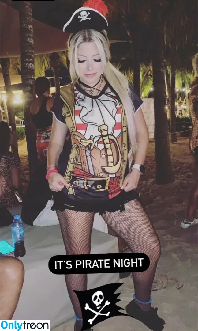 Alexa Bliss nude photo #0511 (WWE / alexa_bliss_wwe_ / alexafansite)
