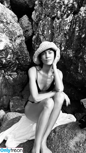 Alexa Chung / alexachung фото голая #0066