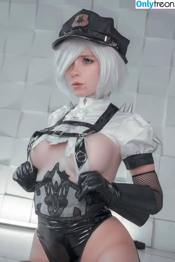 Alexandra Bodler голая photo #2048 (Caterpillar / caterpillar_cos / caterpillarcos)