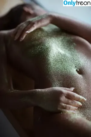 Alexandra Cohen / alexandra_nails_c nude photo #0016