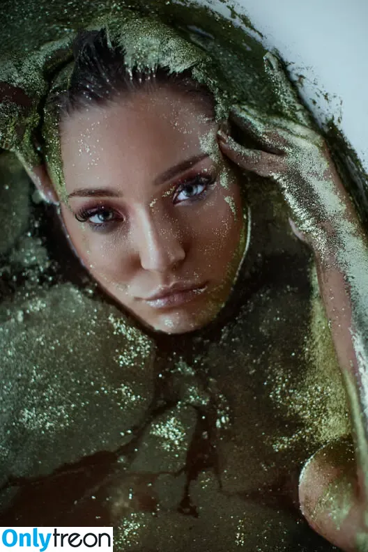 Alexandra Cohen nude photo #0010 (alexandra_nails_c)