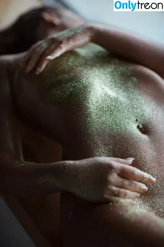 Alexandra Cohen nude photo #0016 (alexandra_nails_c)