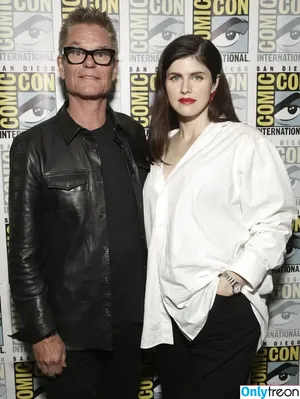 Alexandra Daddario / alexandradaddario фото голая #3270