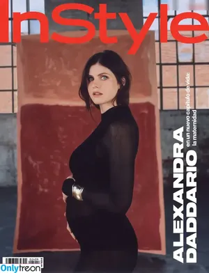 Alexandra Daddario / alexandradaddario фото голая #3287