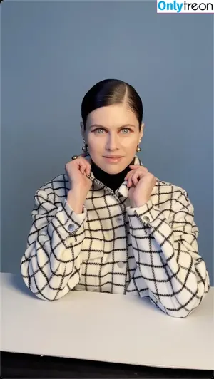 Alexandra Daddario / alexandradaddario фото голая #3315