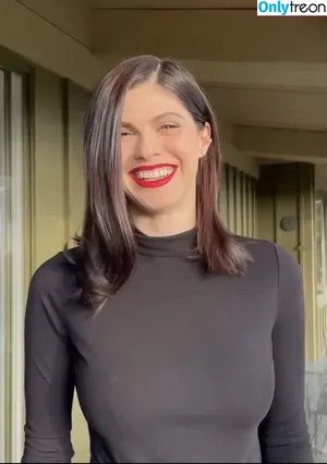 Alexandra Daddario / alexandradaddario фото голая #3332