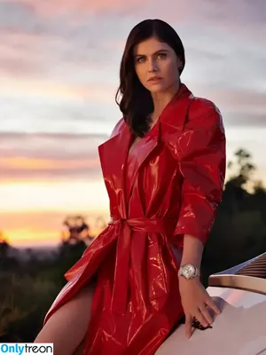 Alexandra Daddario / alexandradaddario фото голая #3448