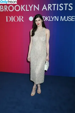 Alexandra Daddario / alexandradaddario фото голая #3678