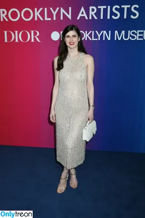 Alexandra Daddario / alexandradaddario фото голая #3679