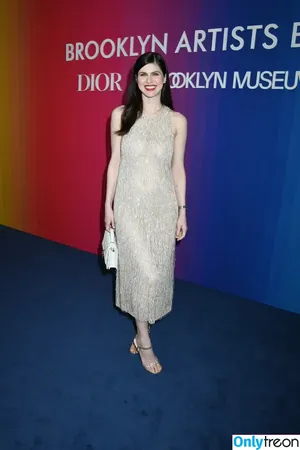 Alexandra Daddario / alexandradaddario фото голая #3680