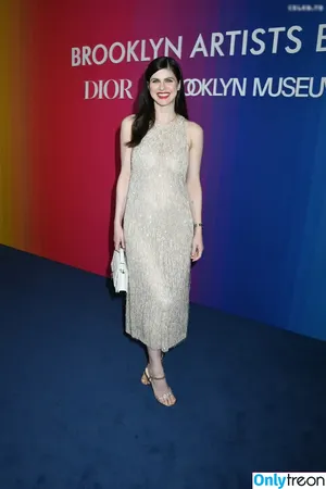 Alexandra Daddario / alexandradaddario фото голая #3698