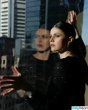 Alexandra Daddario / alexandradaddario фото голая #3709