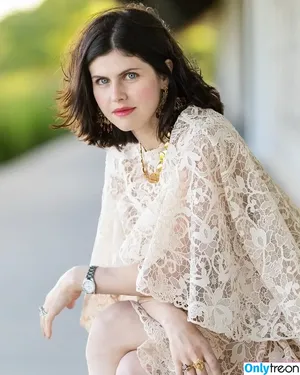 Alexandra Daddario / alexandradaddario nude photo #3905