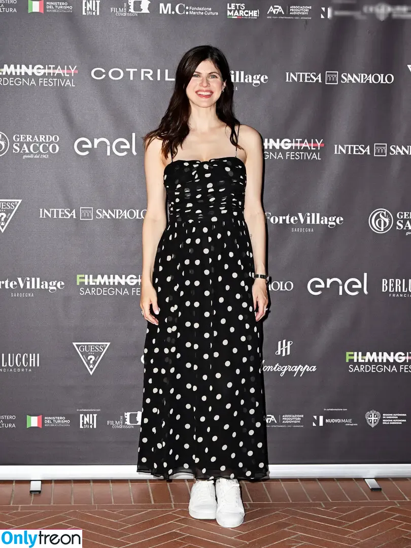 Alexandra Daddario nude photo #3162 (alexandradaddario)