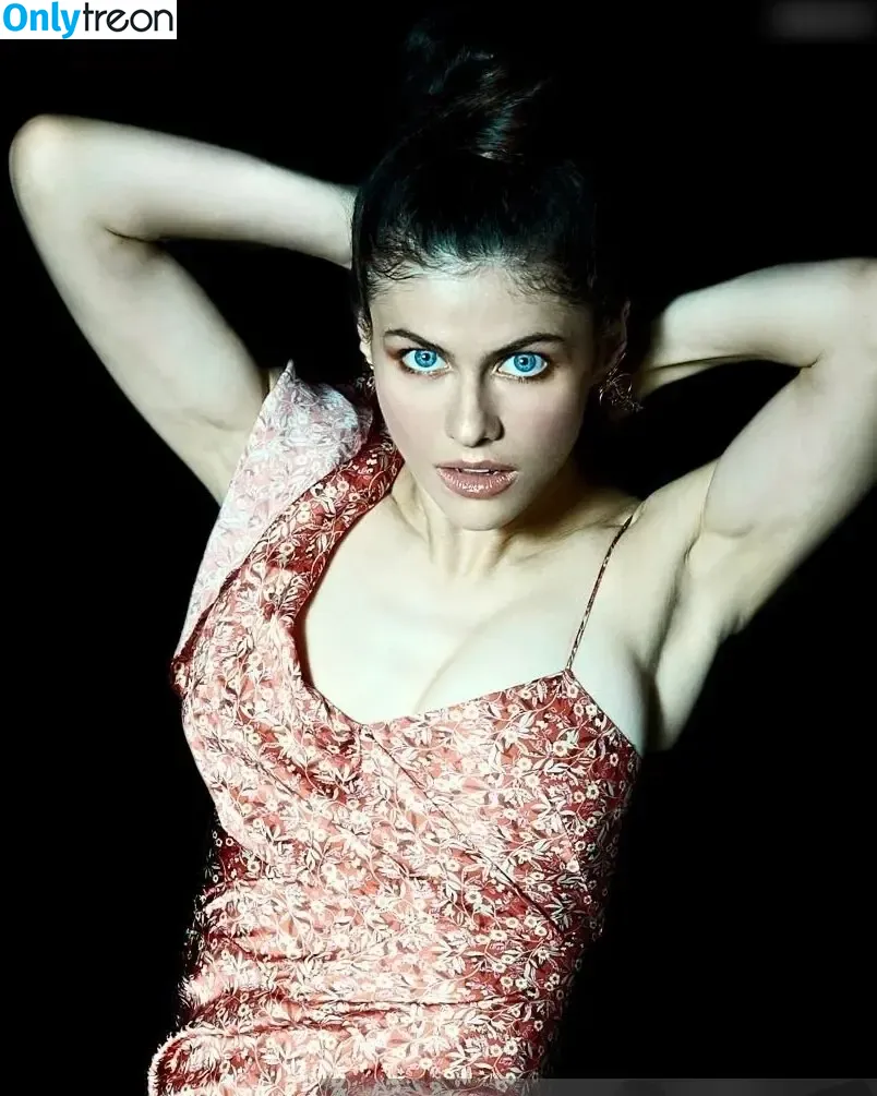 Alexandra Daddario nude photo #3175 (alexandradaddario)