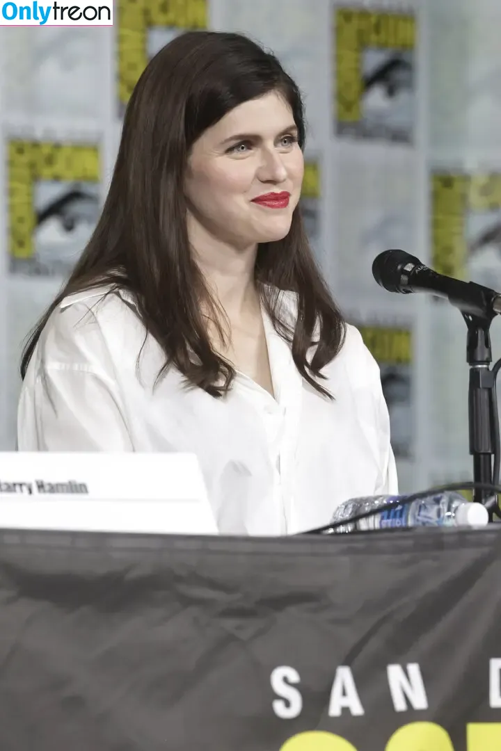 Alexandra Daddario голая photo #3264 (alexandradaddario)