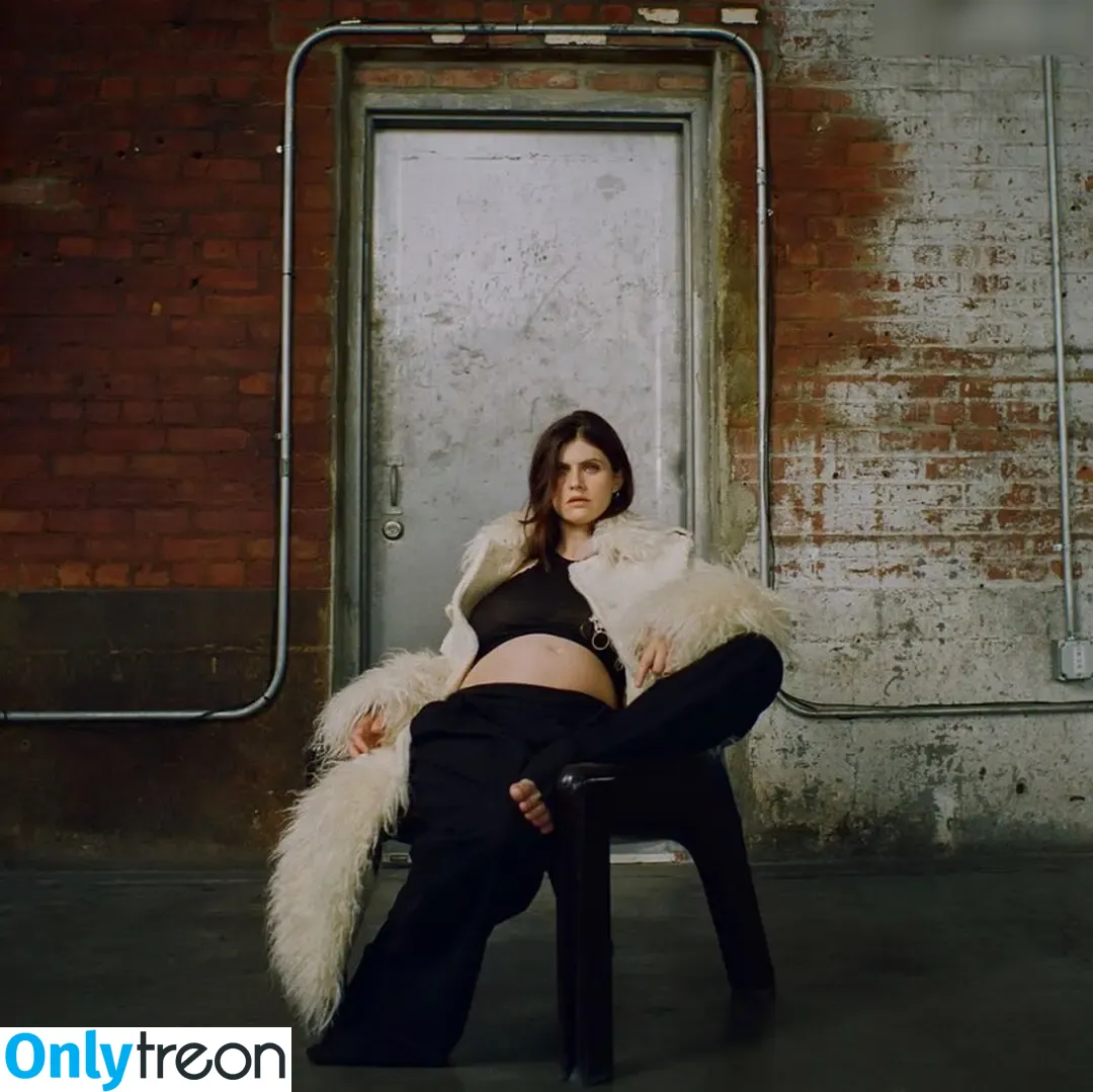 Alexandra Daddario голая photo #3295 (alexandradaddario)