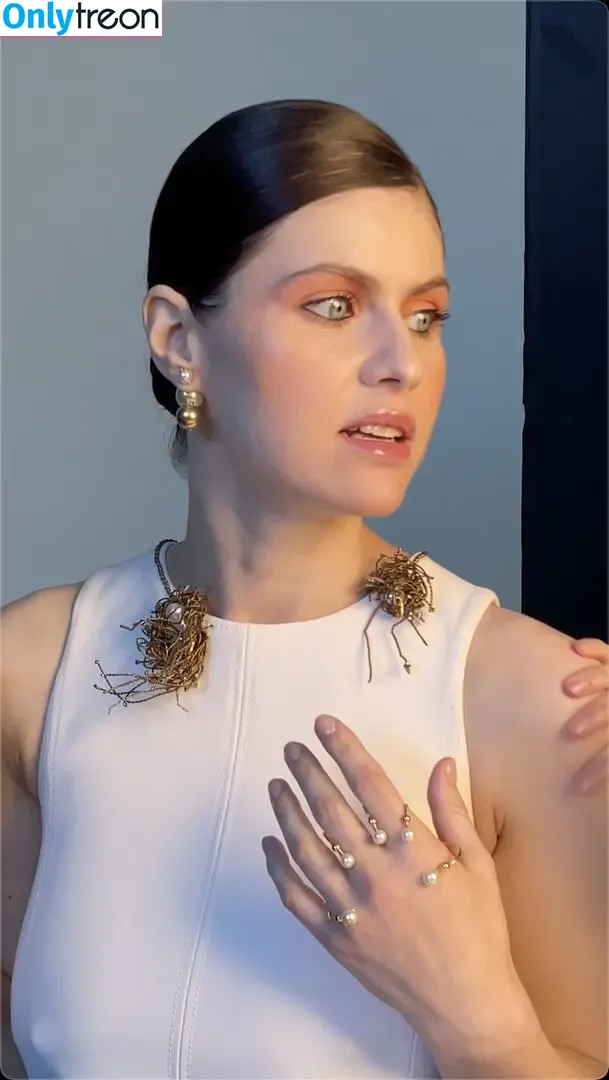 Alexandra Daddario голая photo #3314 (alexandradaddario)