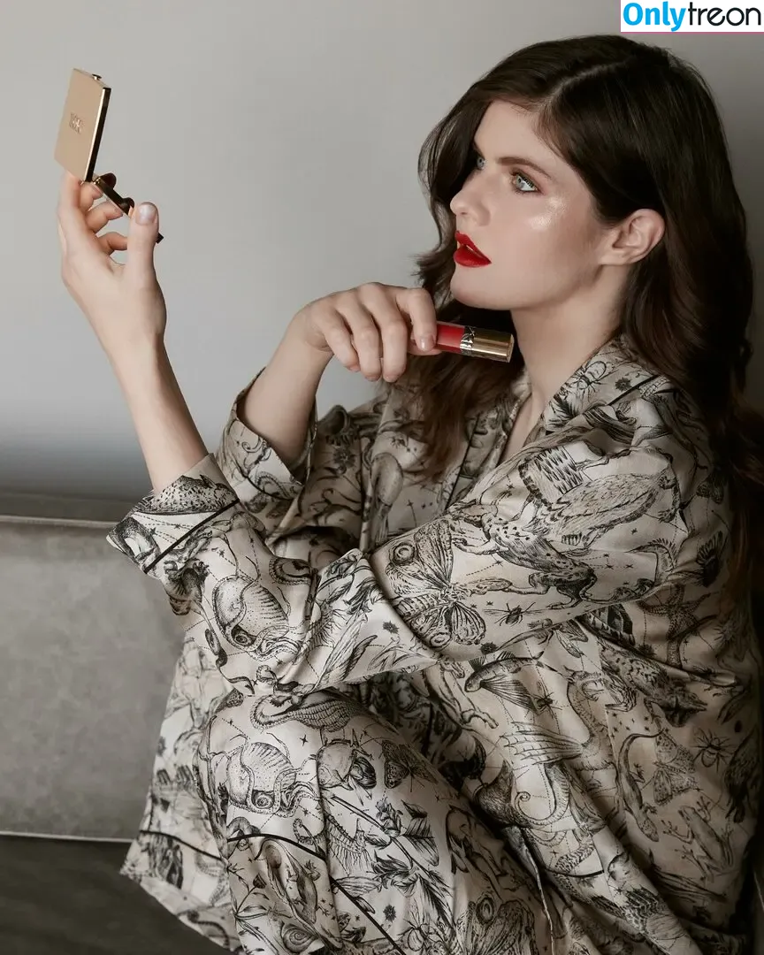 Alexandra Daddario nude photo #3381 (alexandradaddario)