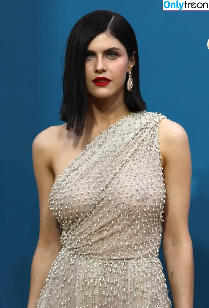 Alexandra Daddario nude photo #3384 (alexandradaddario)