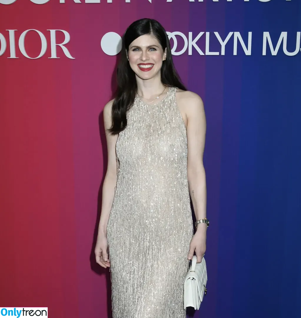 Alexandra Daddario nude photo #3675 (alexandradaddario)