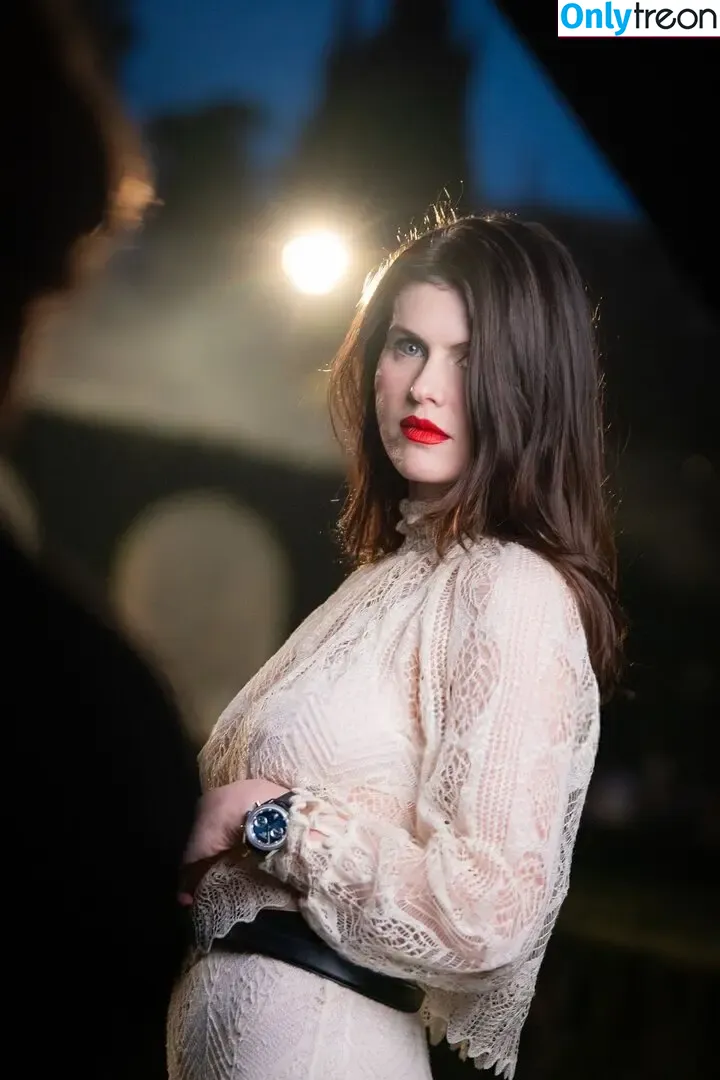 Alexandra Daddario nude photo #3771 (alexandradaddario)