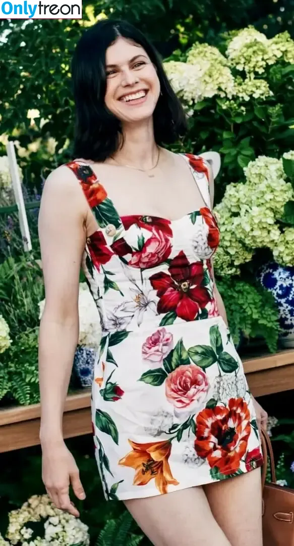 Alexandra Daddario nude photo #3869 (alexandradaddario)