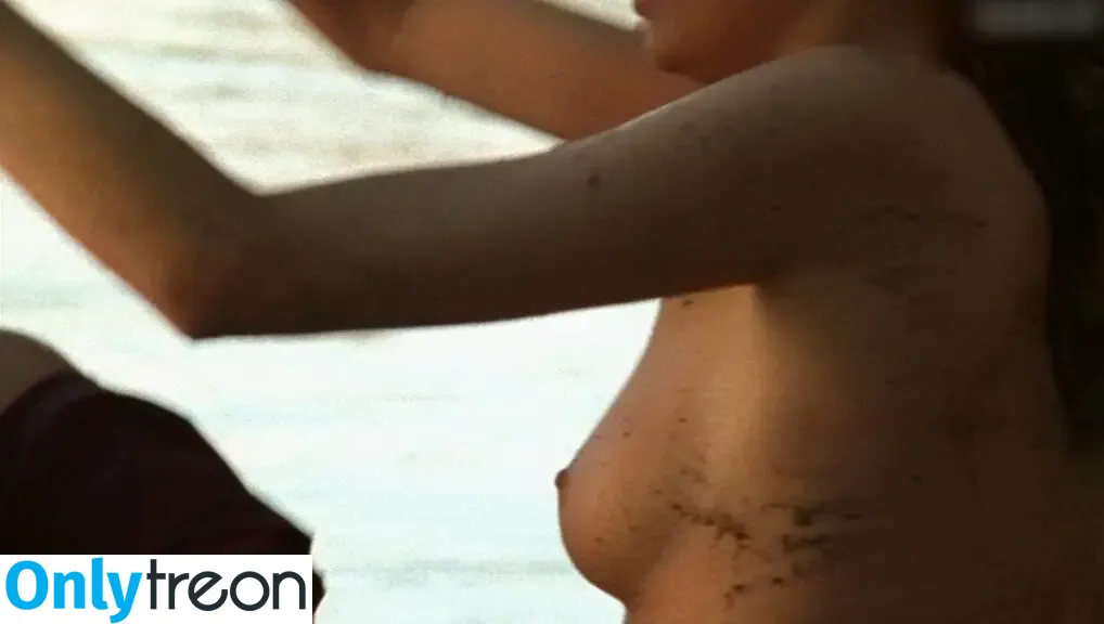 Alexandra Maria Lara nude photo #0117 (alexandramarialara)