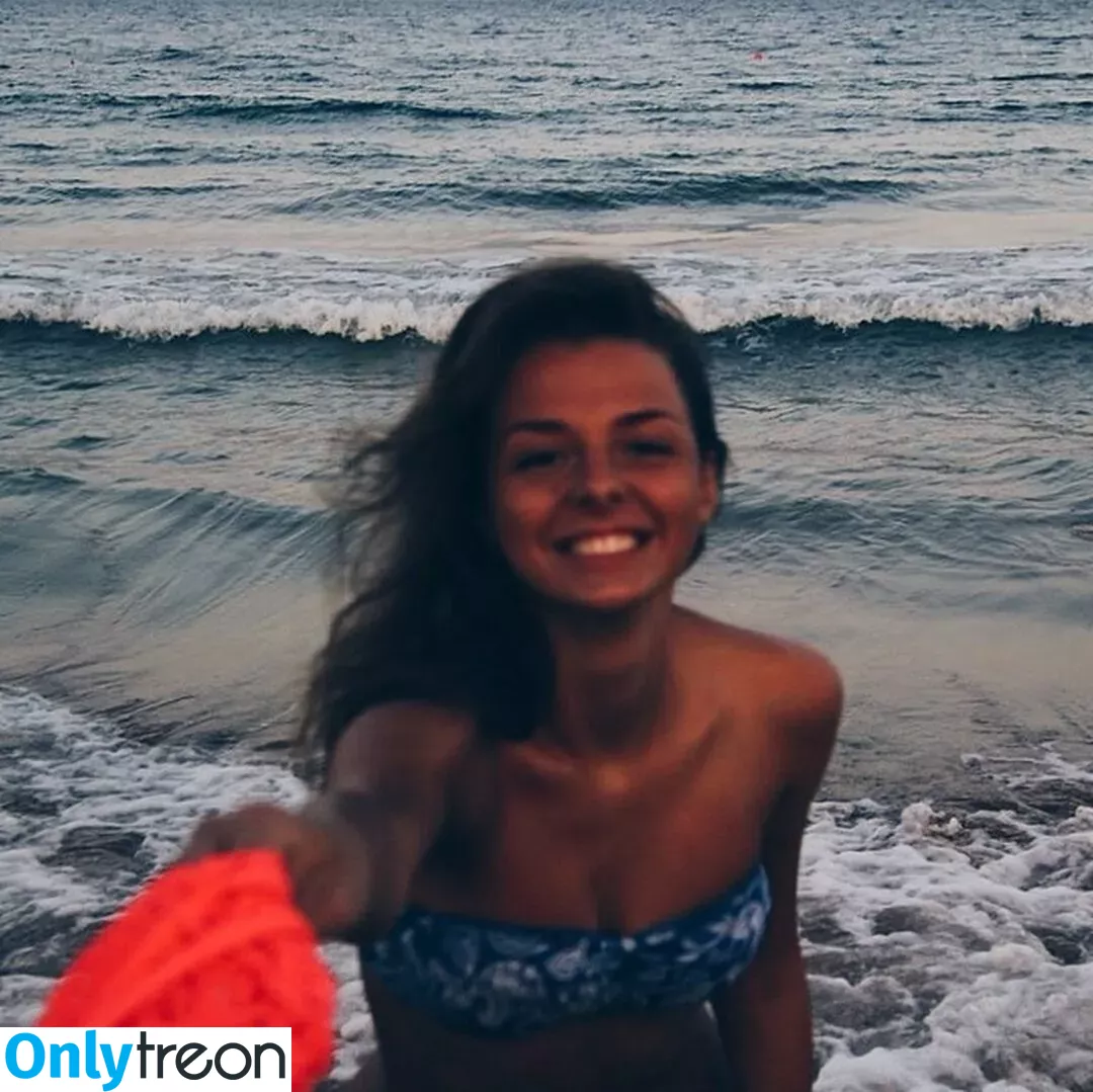 Alexandra Romanovna nude photo #0024 (brandis / elena88c / romanovna)
