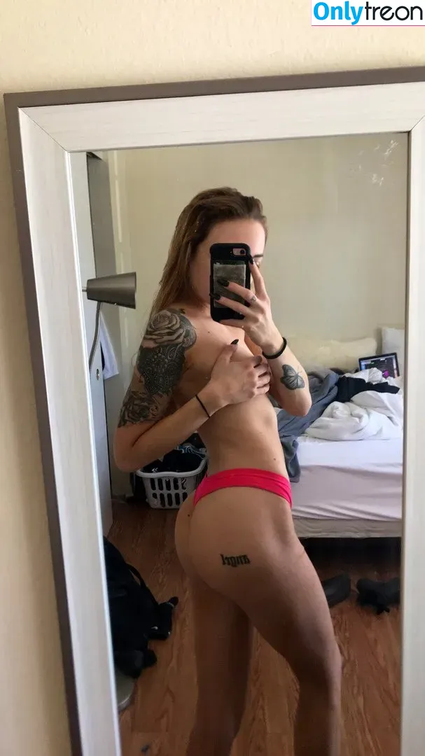 Alexandra Rose голая photo #0010 (alexandra1977 / alexandracrdss / alexandraroseoc)