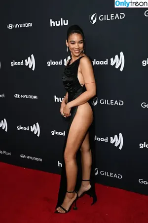 Alexandra Shipp / alexandrashipppp nude photo #0040